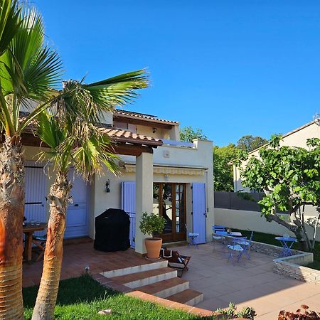 Au Pied Du Massif Des Costes Villa Pelissanne Bagian luar foto
